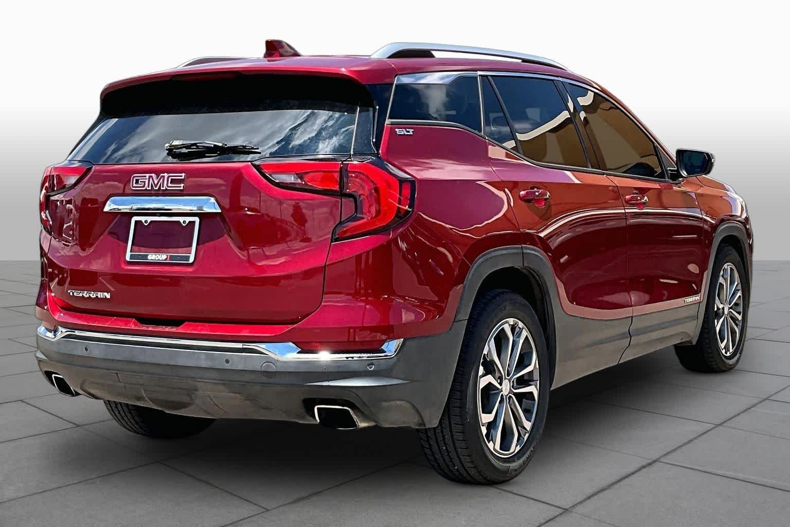 Used 2018 Red Quartz Tintcoat GMC SLT image 13