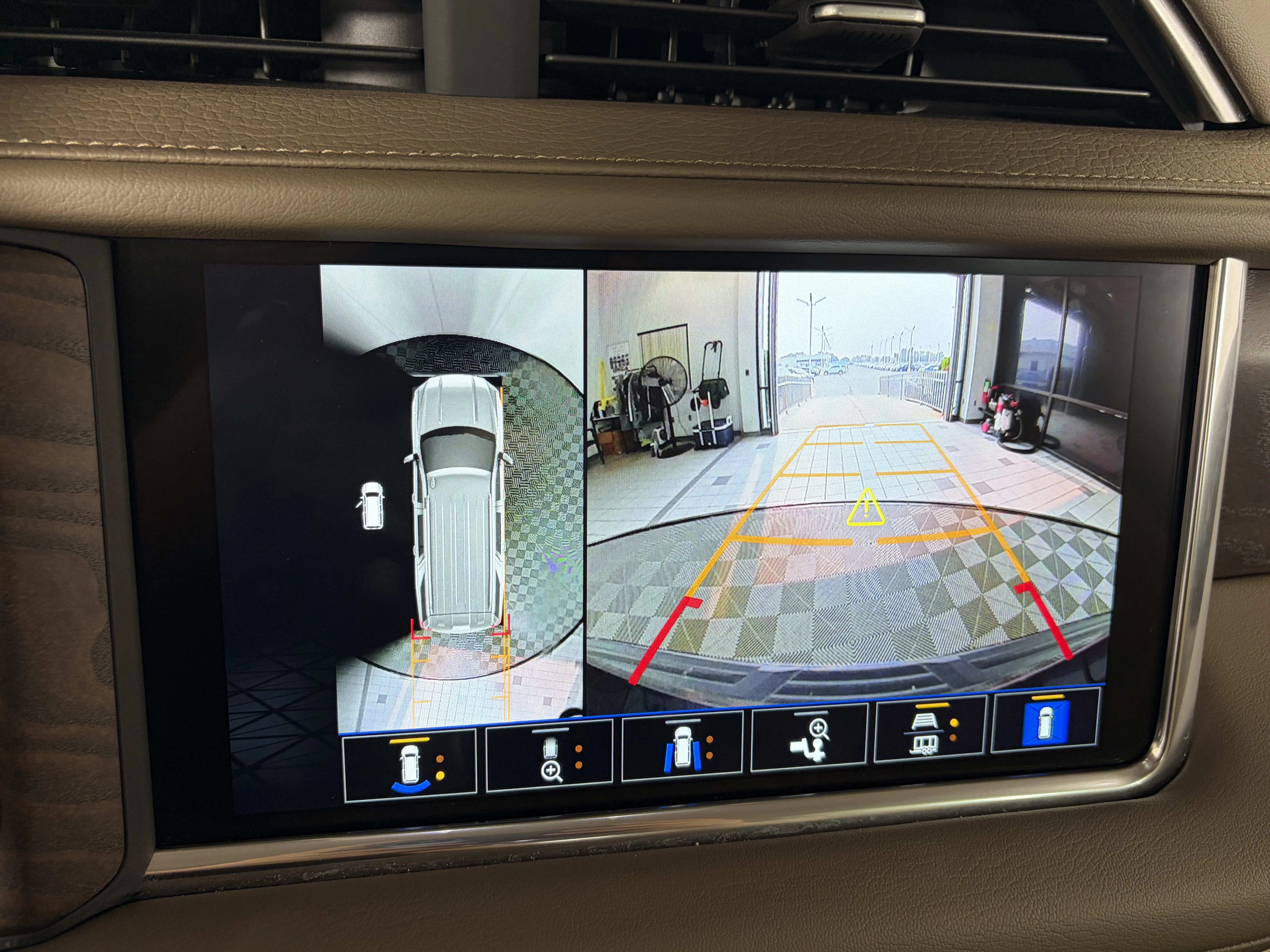 Used 2023 Midnight Blue Metallic GMC Denali image 25