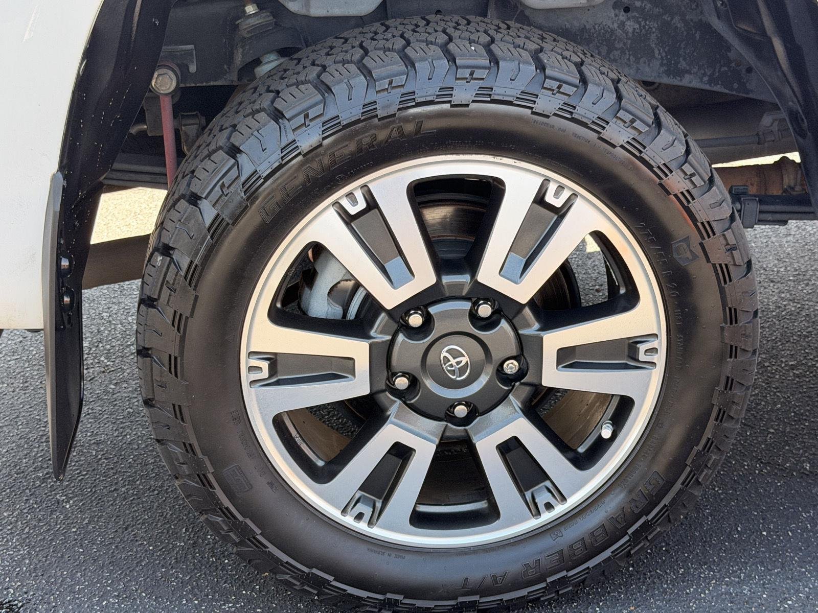 Used 2019 Super White Toyota SR5 image 7