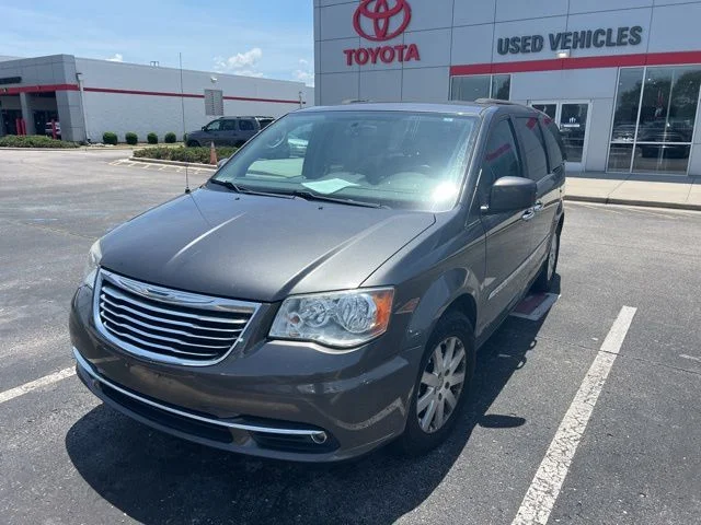 Used 2016 Gray Chrysler Touring image 8