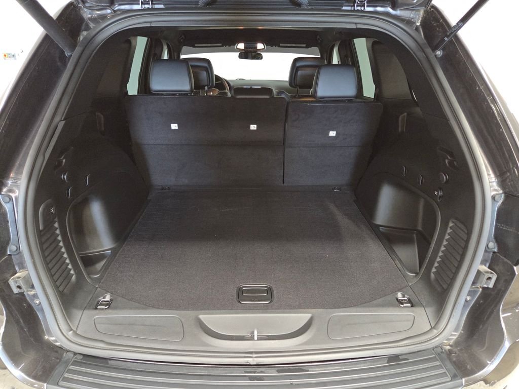 Used 2021 Gray Jeep Laredo X image 21
