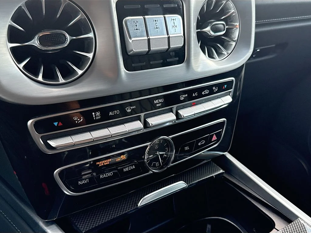 Used 2023 Silver Mercedes-Benz G 550 image 16