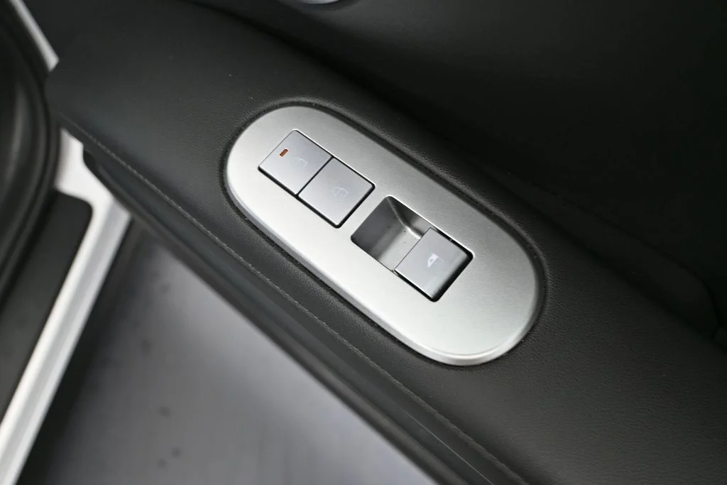 Used 2026 White Hyundai SEL Lite Roof Damage image 40