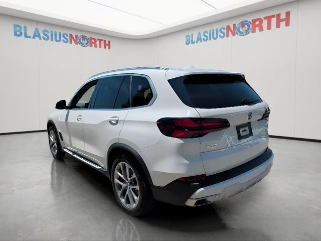 2025 BMW X5 50e - Photo 8