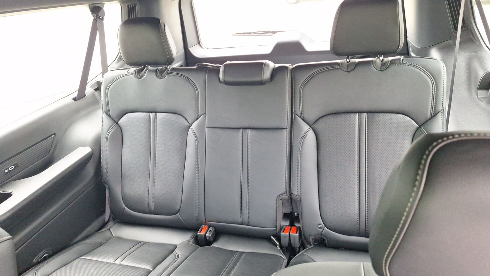 New 2026 High Gloss Black Exterior Paint Jeep Limited Reserve image 15