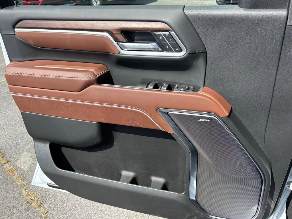 New 2026 Glacier White Tricoat GMC Denali Ultimate image 12