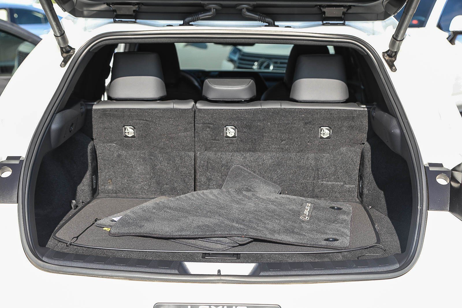 Used 2024 White Pearl Lexus 250h image 24