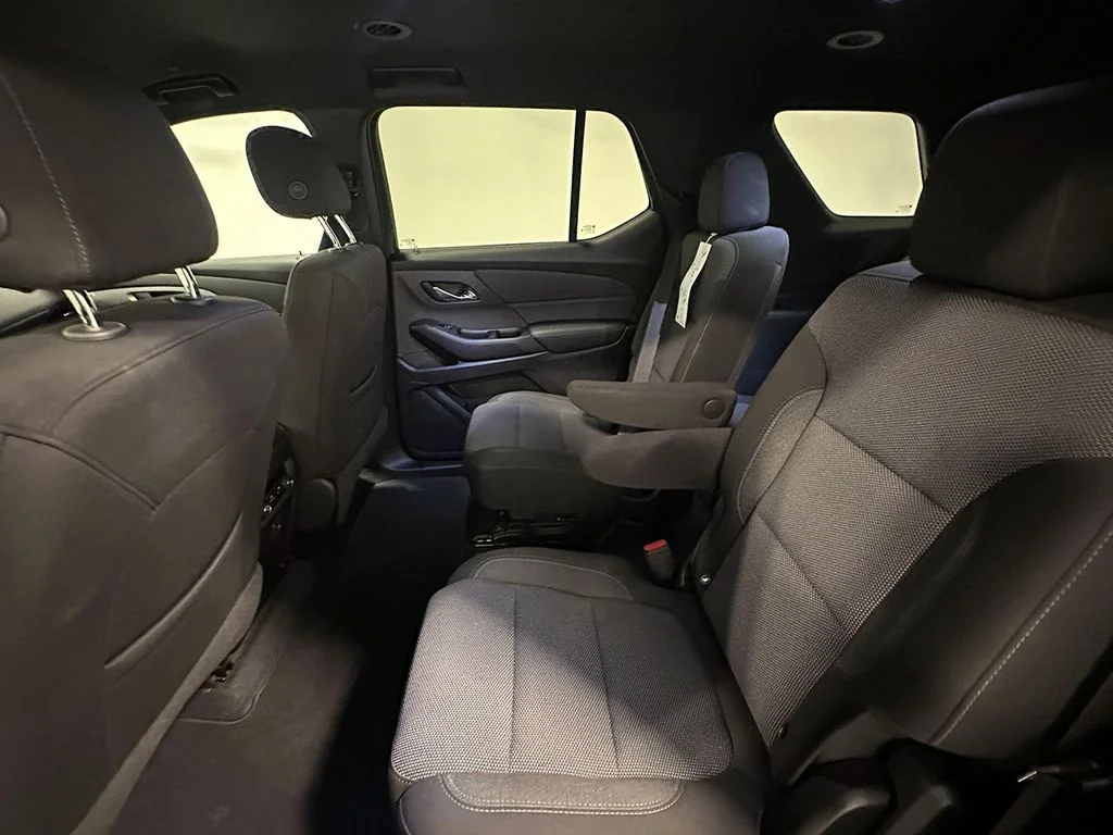 Used 2022 Silver Chevrolet LT image 19