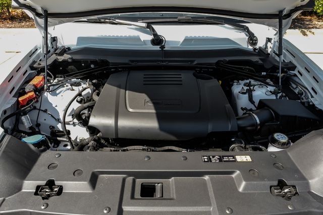 New 2026 Fuji White Land Rover S image 61