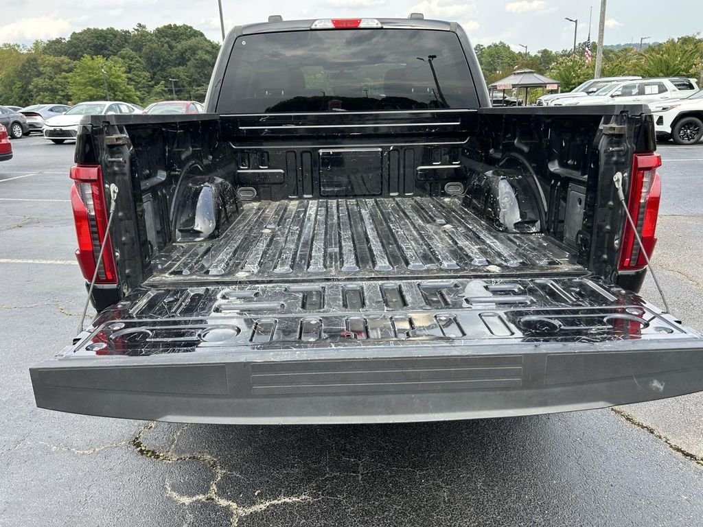 Used 2025 Black Ford XLT image 13