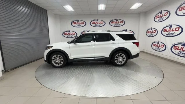 New 2026 Star White Metallic Tri-Coat Ford Platinum image 7