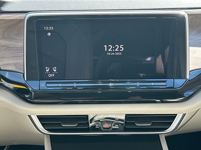 New 2026 Silver Volkswagen 2.0T SE w/Technology image 28