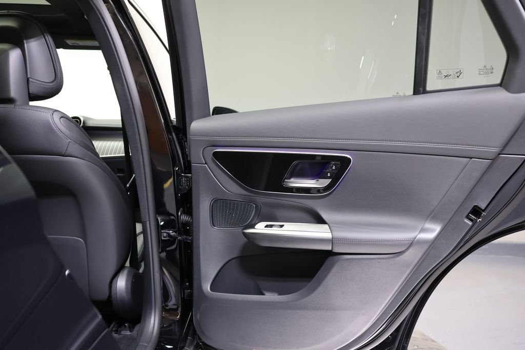 Used 2026 Black Mercedes-Benz GLC 300 image 49