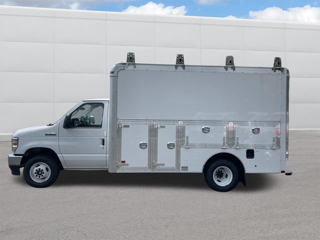 New 2027 Oxford White Ford E-350 SRW image 2