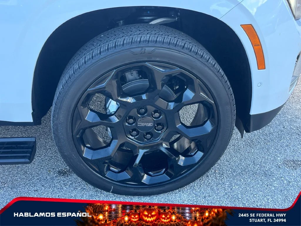 New 2027 Glacier White Tricoat GMC Denali image 22