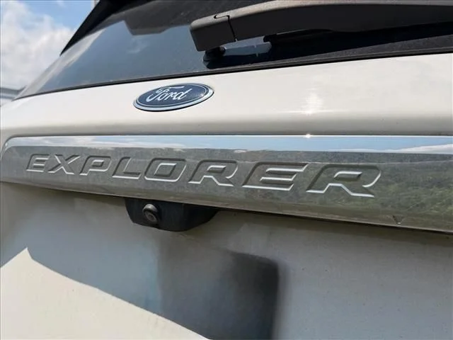 Used 2020 White Ford XLT image 11