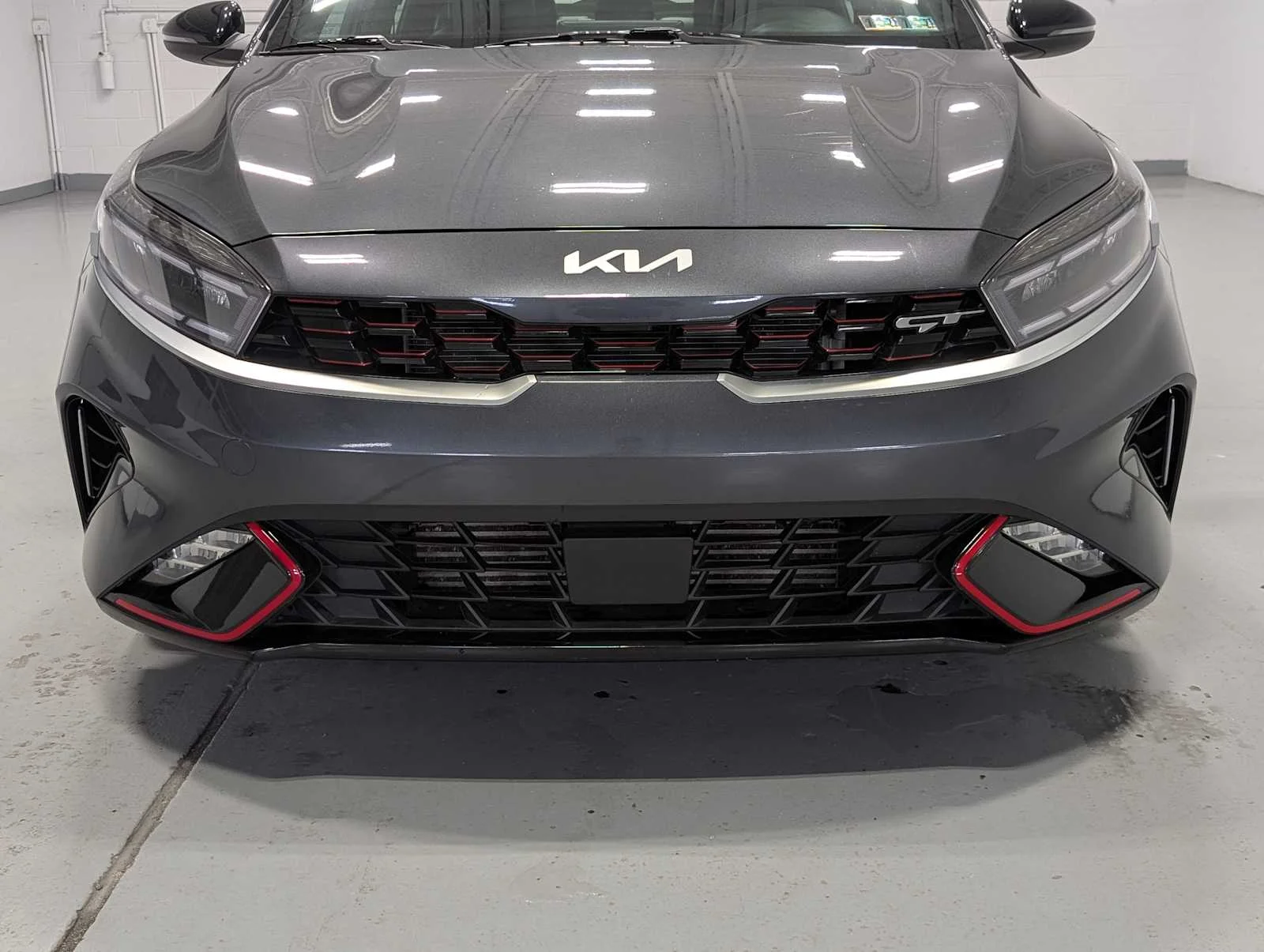 Used 2023 Gravity Gray Kia GT image 2