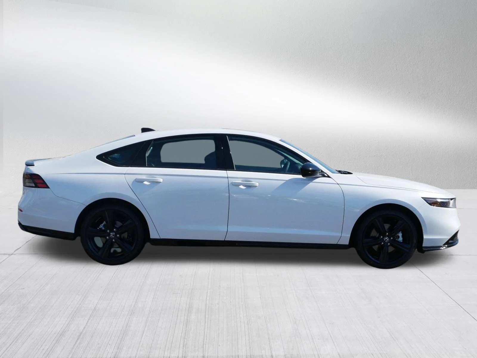 New 2026 Platinum White Pearl Honda Sport-L image 8