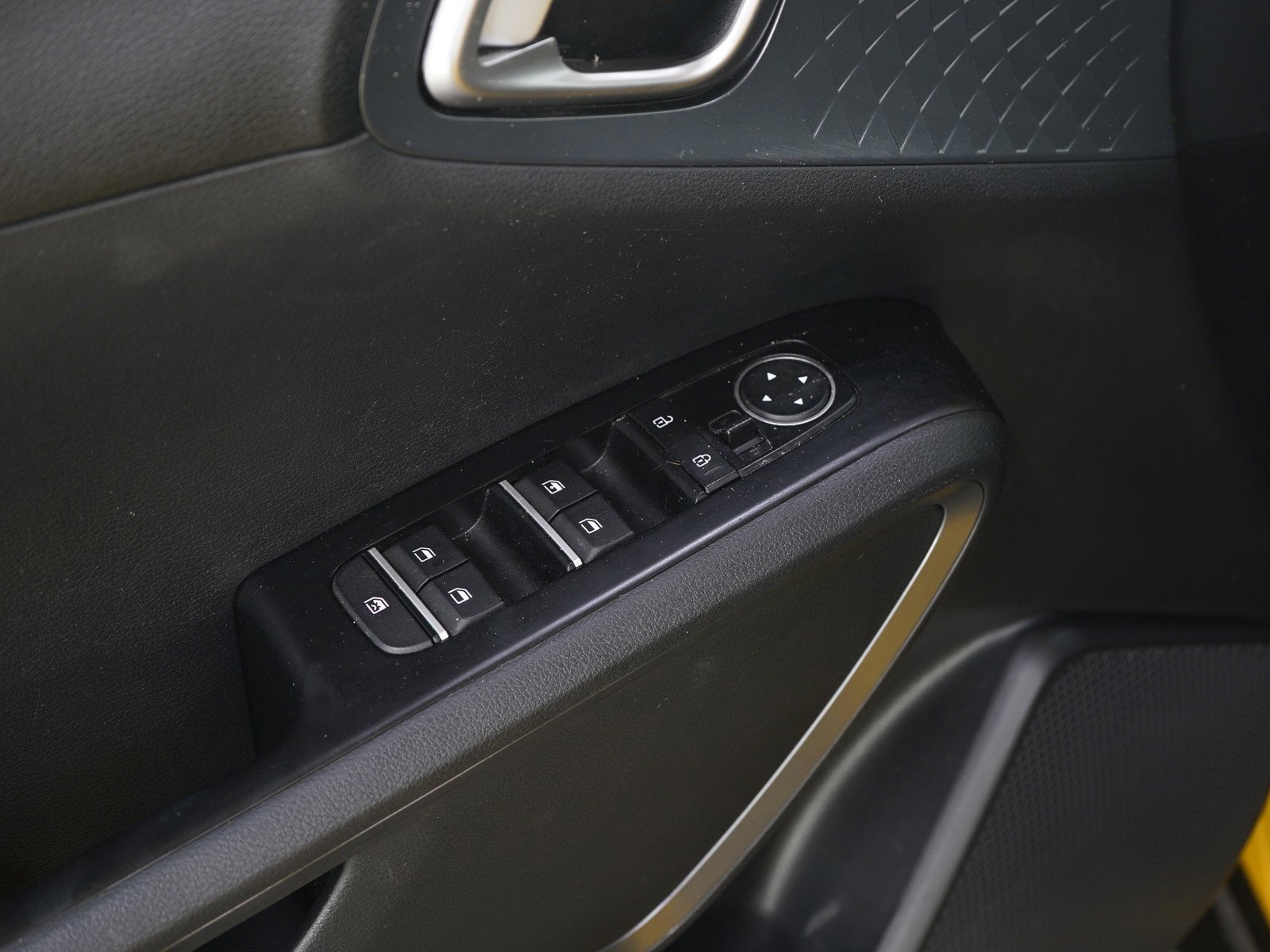 Used 2020 Solar Yellow Kia S IVT image 20