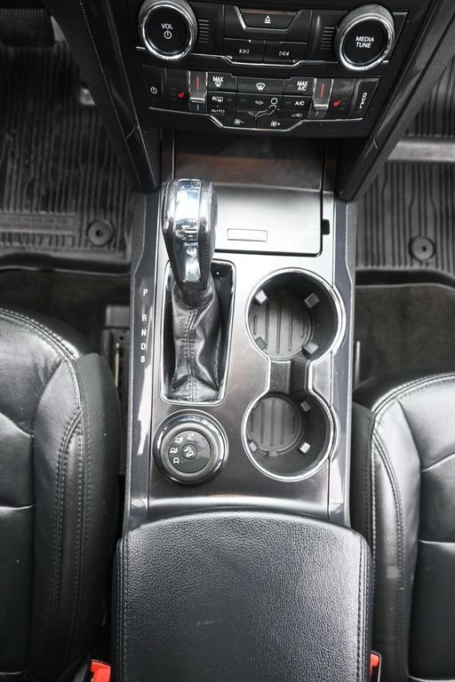 Used 2017 Ingot Silver Ford XLT image 15