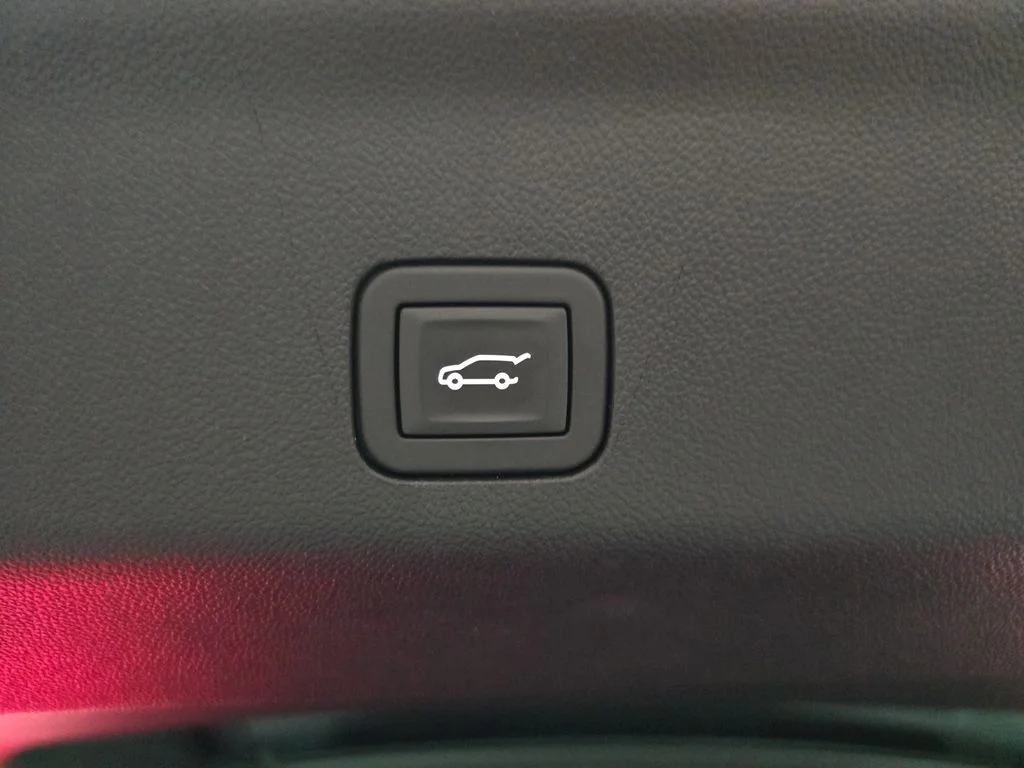 Used 2025 Black Cadillac Sport image 17