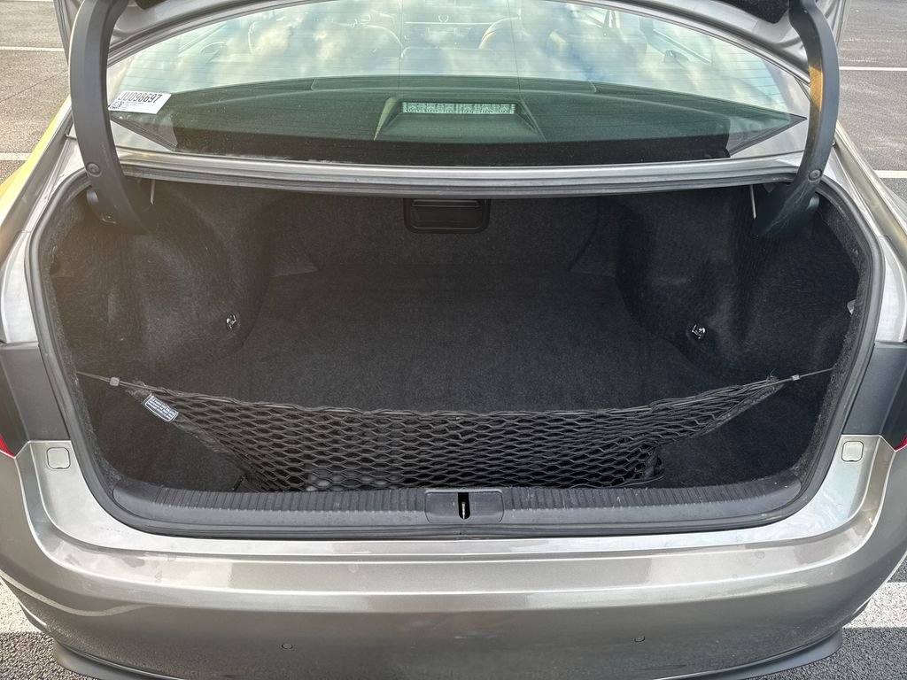 Used 2018 Silver Lexus 350 image 9