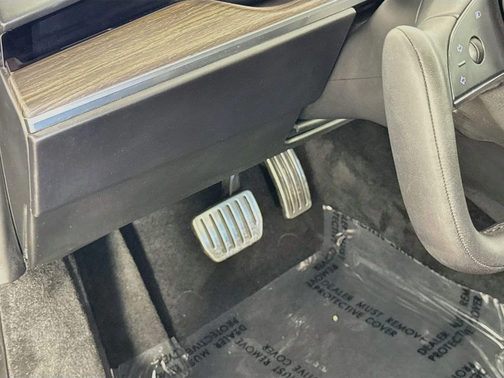 Used 2022 Gray Tesla Base image 10