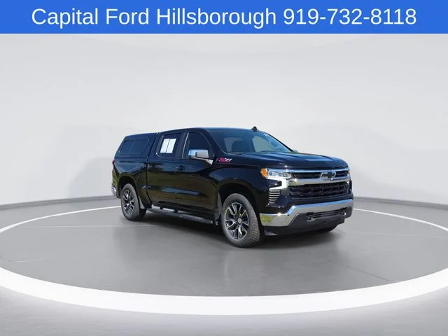 Used 2025 Black Chevrolet LT image 2