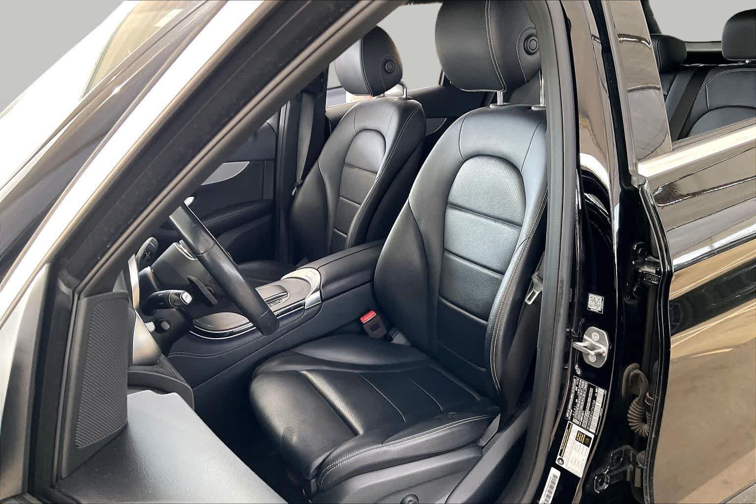 Used 2020 Black Mercedes-Benz GLC 300 image 8