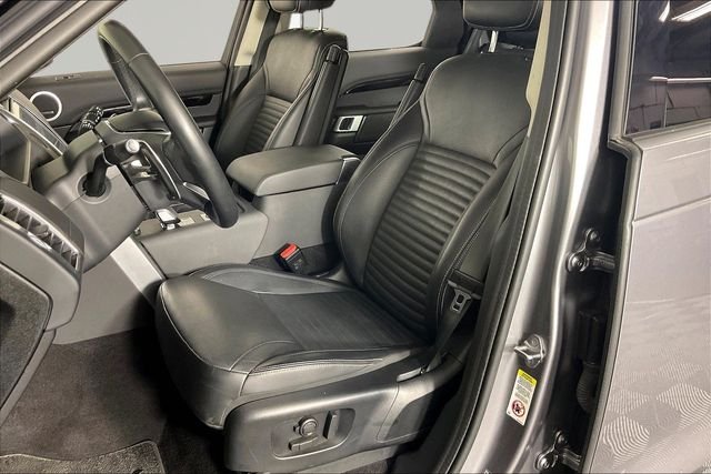 Used 2024 Gray Land Rover S image 18