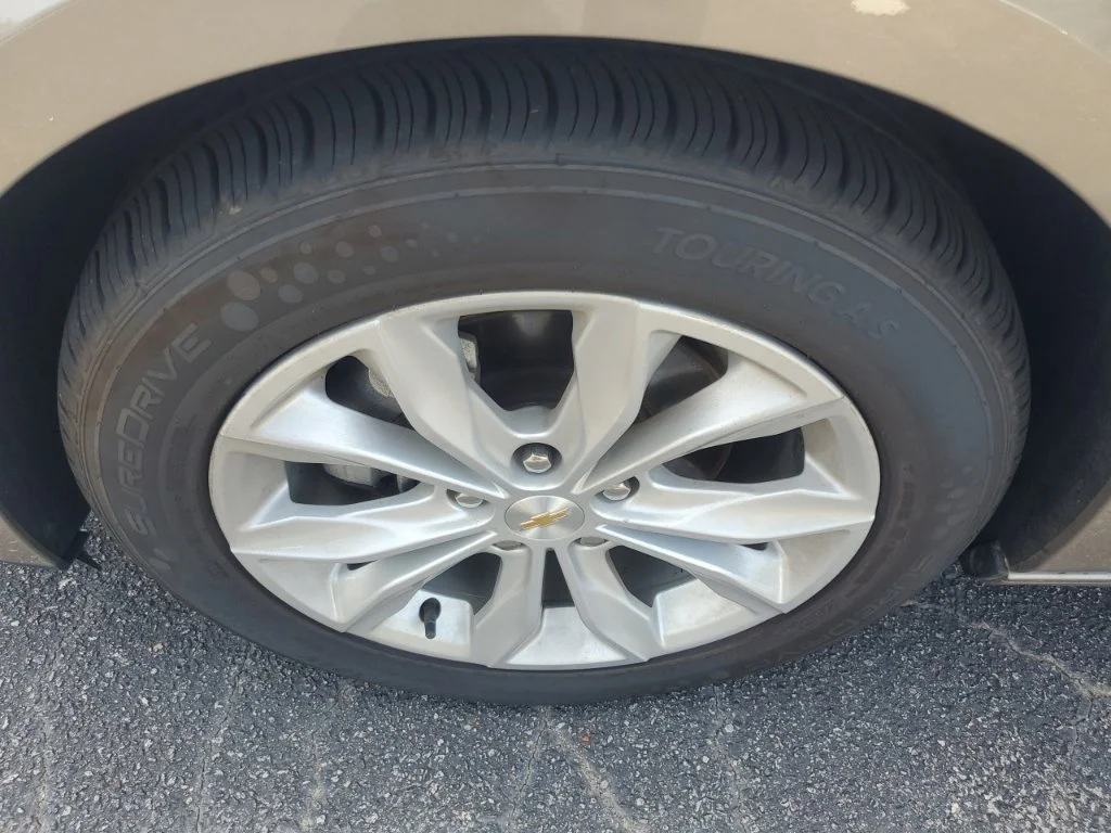 Used 2025 Gray Chevrolet LT image 11