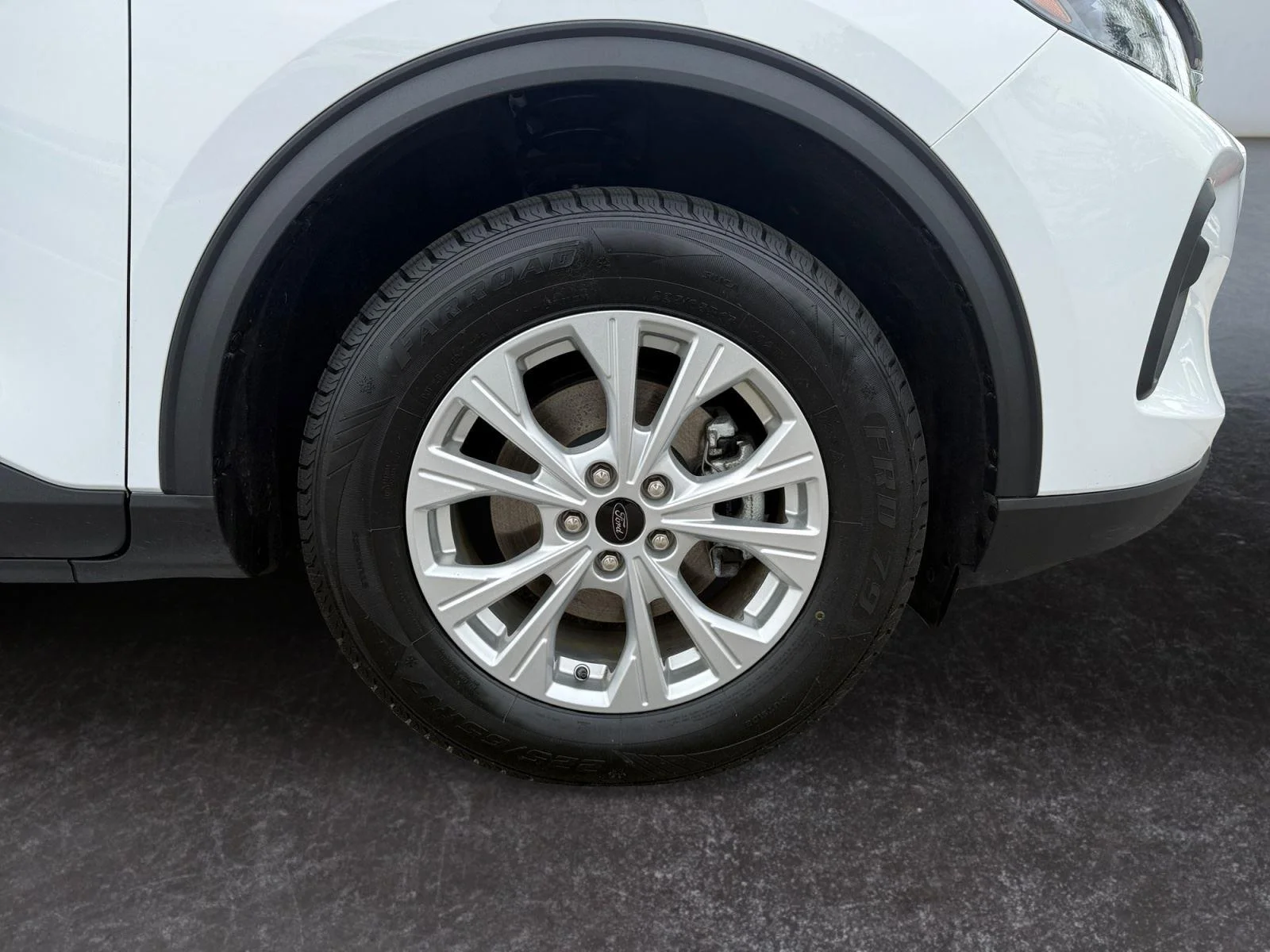 Used 2024 Oxford White Ford Active image 29