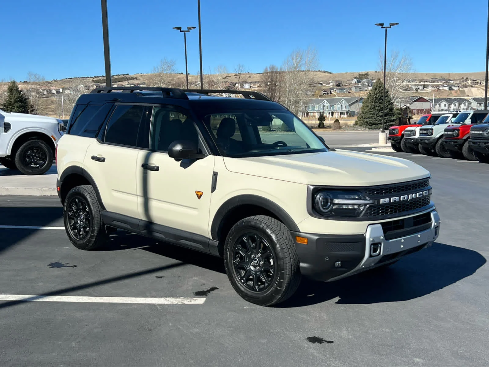 Used 2025 Desert Sand Ford Badlands image 5
