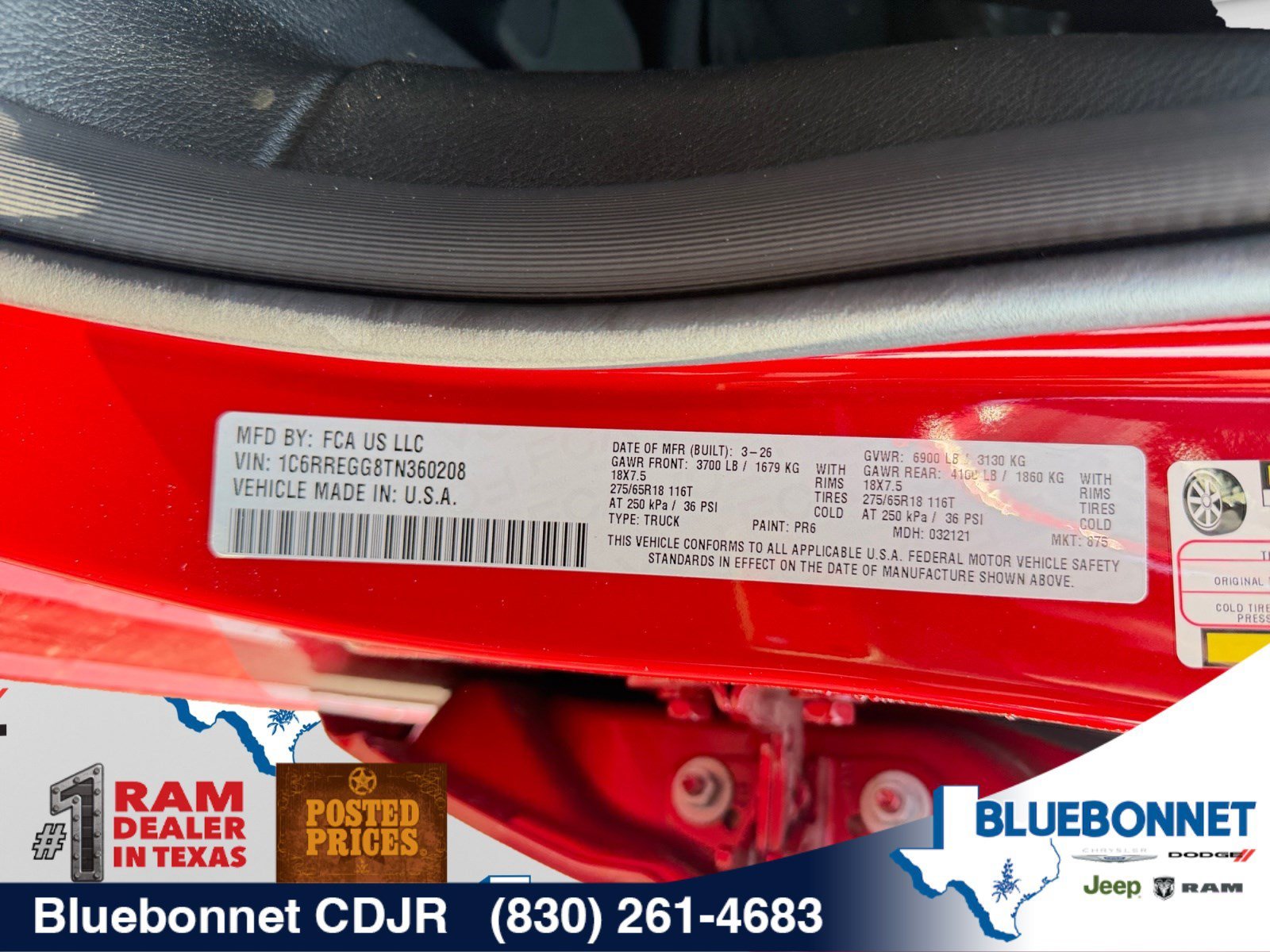 New 2026 Molten Red Pearl-Coat Exterior Paint RAM Tradesman image 24