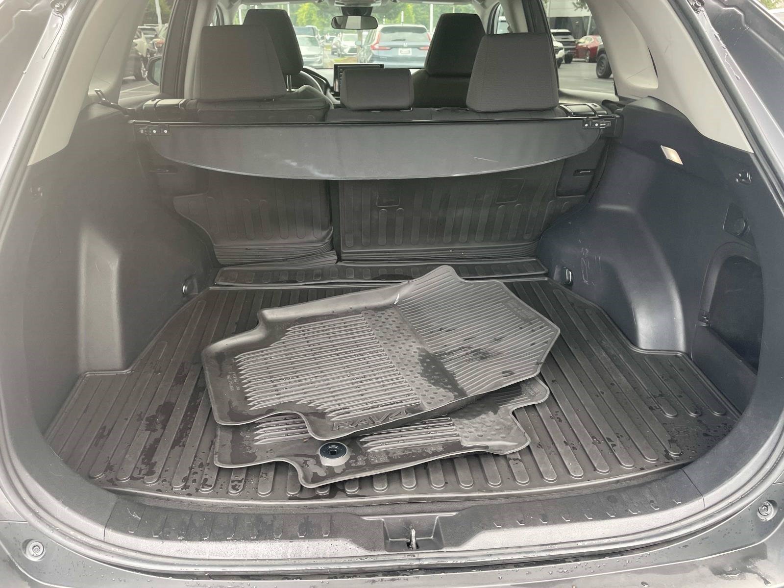 Used 2022 Magnetic Gray Metallic Toyota Hybrid XLE image 9