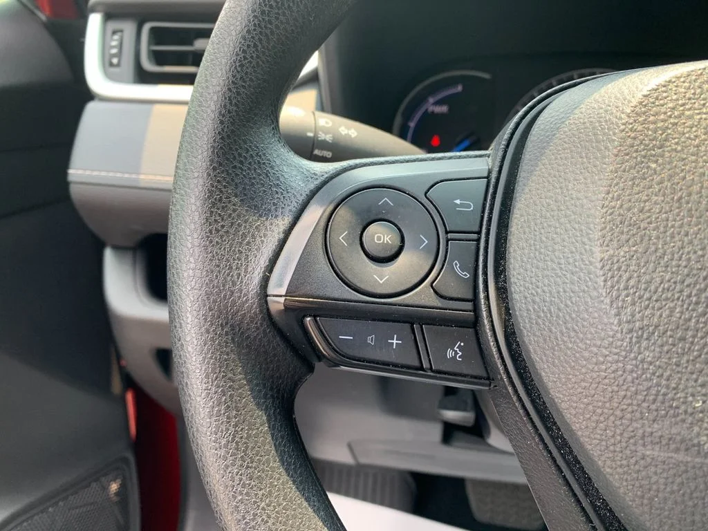 Used 2025 Red Toyota XLE image 28