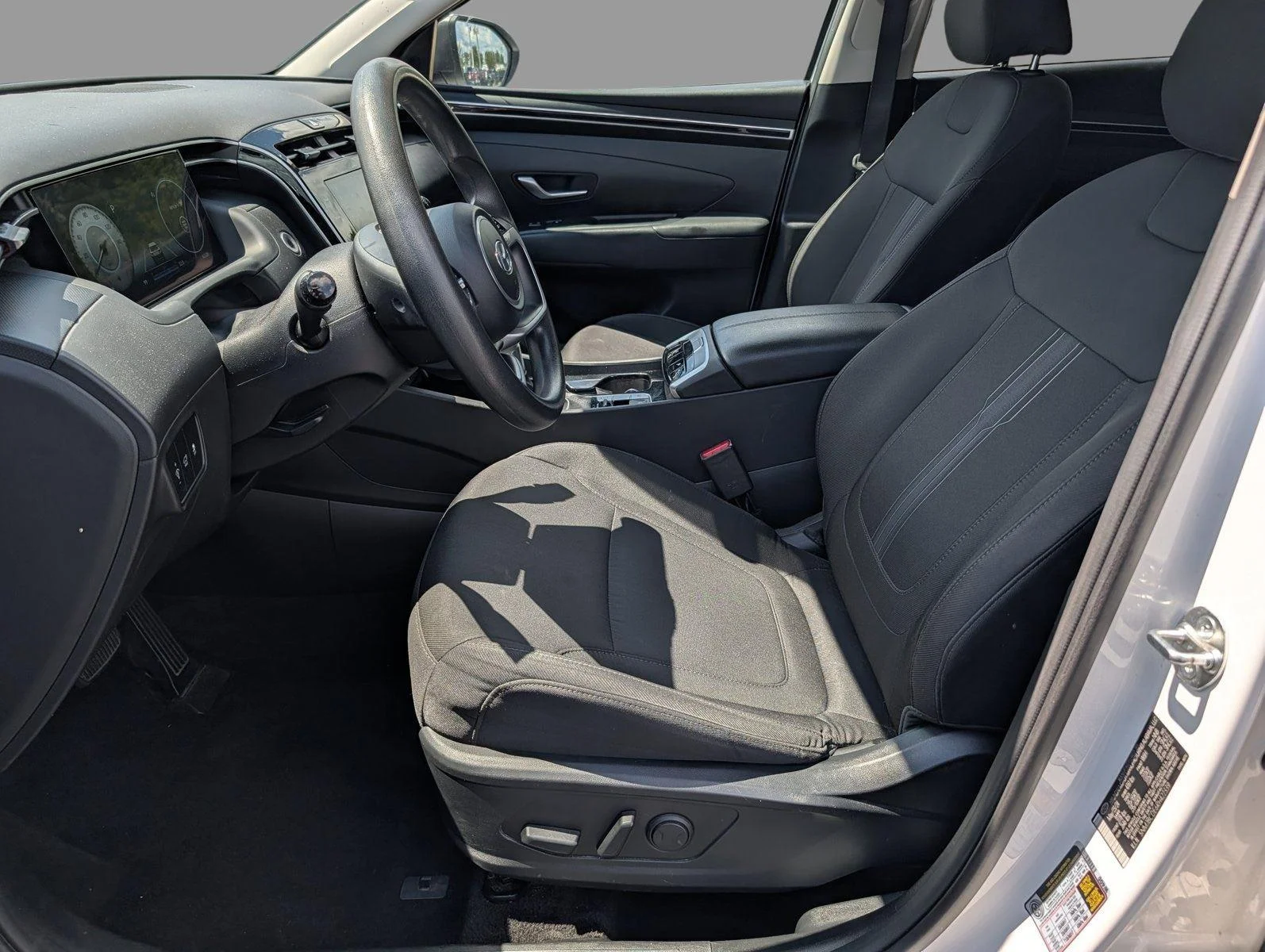 Used 2024 White Pearl Hyundai SEL image 10