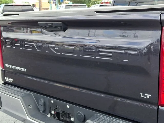 Used 2022 Gray Chevrolet LT image 31