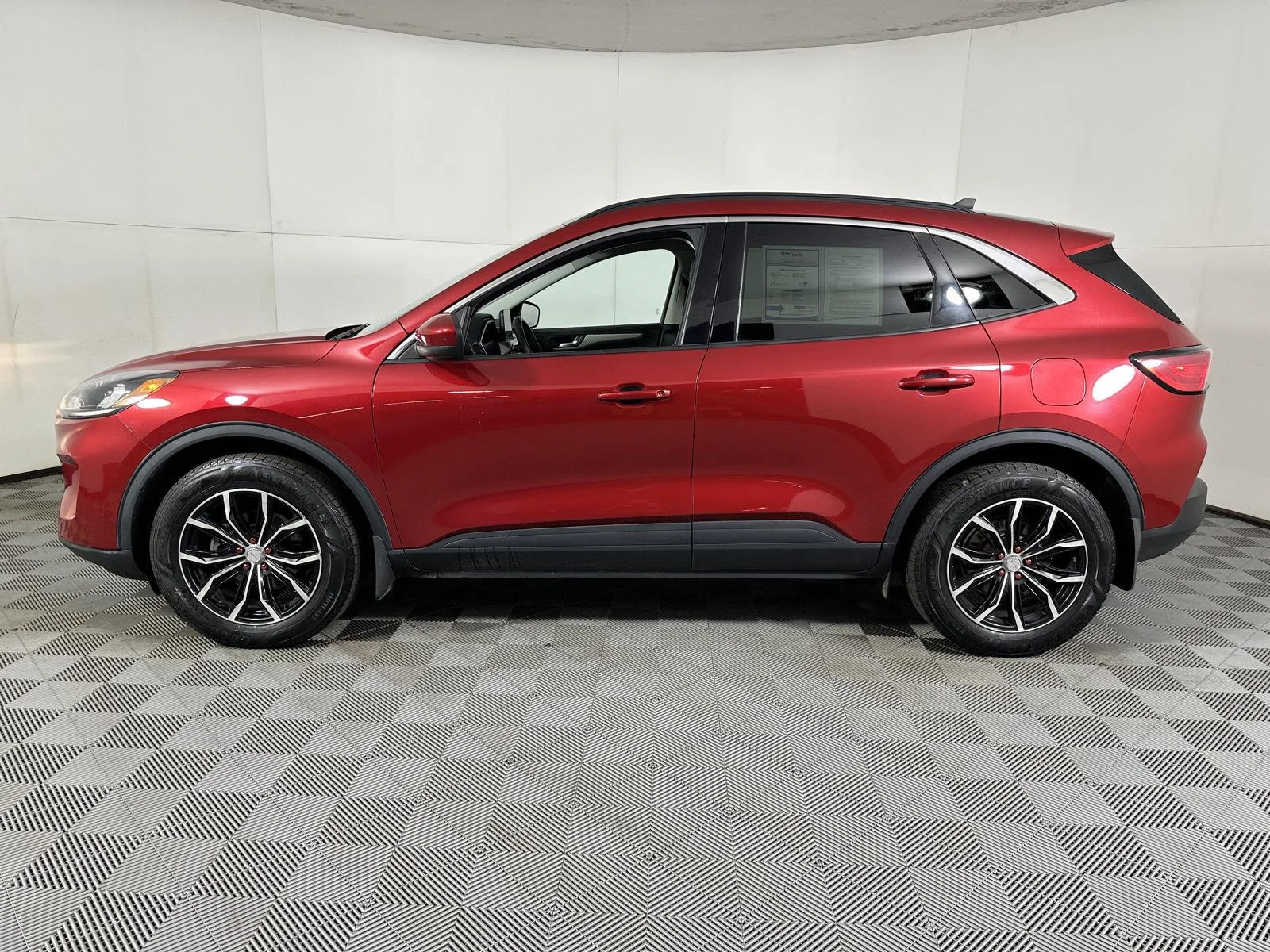 Used 2022 Rapid Red Metallic Tinted Clearcoat Ford SEL image 3