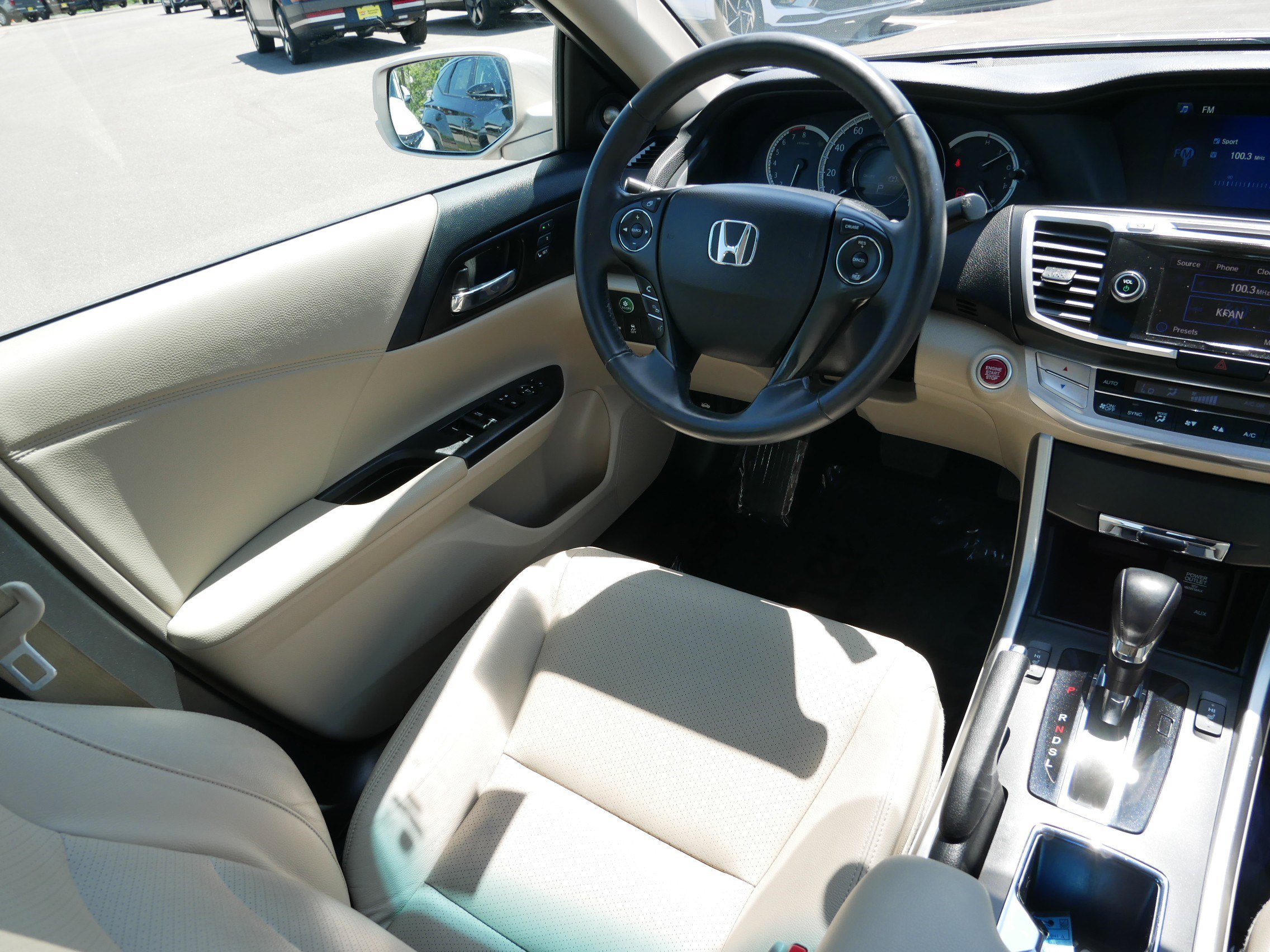 2015 Honda Accord EX-L - Photo 9
