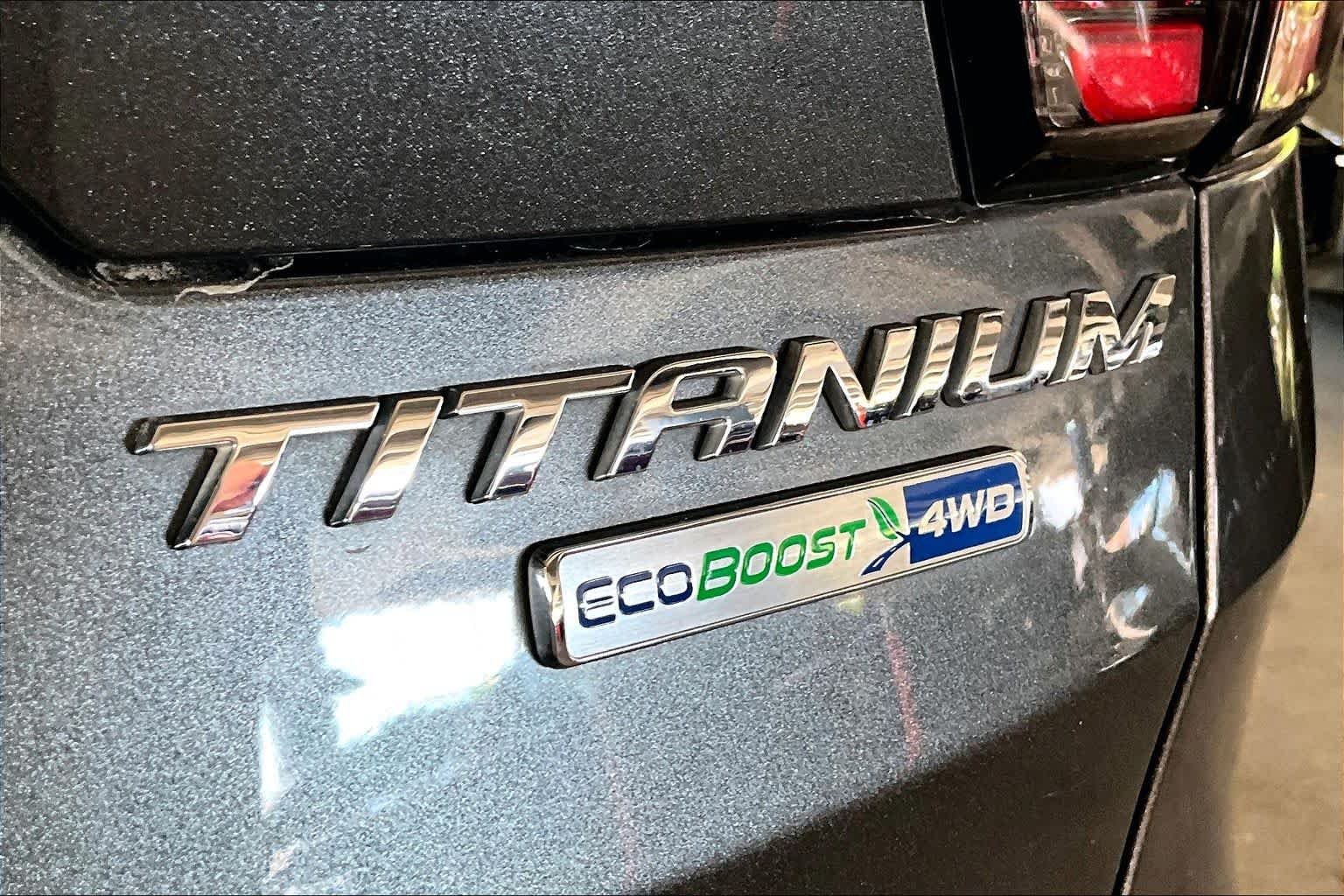 Used 2018 Magnetic Metallic Ford Titanium image 9