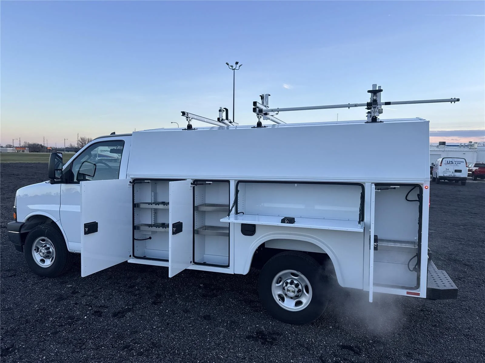New 2025 Summit White Chevrolet 1WT image 2