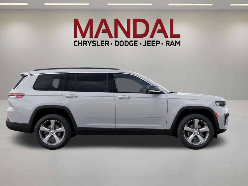 New 2026 Bright White Clear-Coat Exterior Paint Jeep Limited image 21