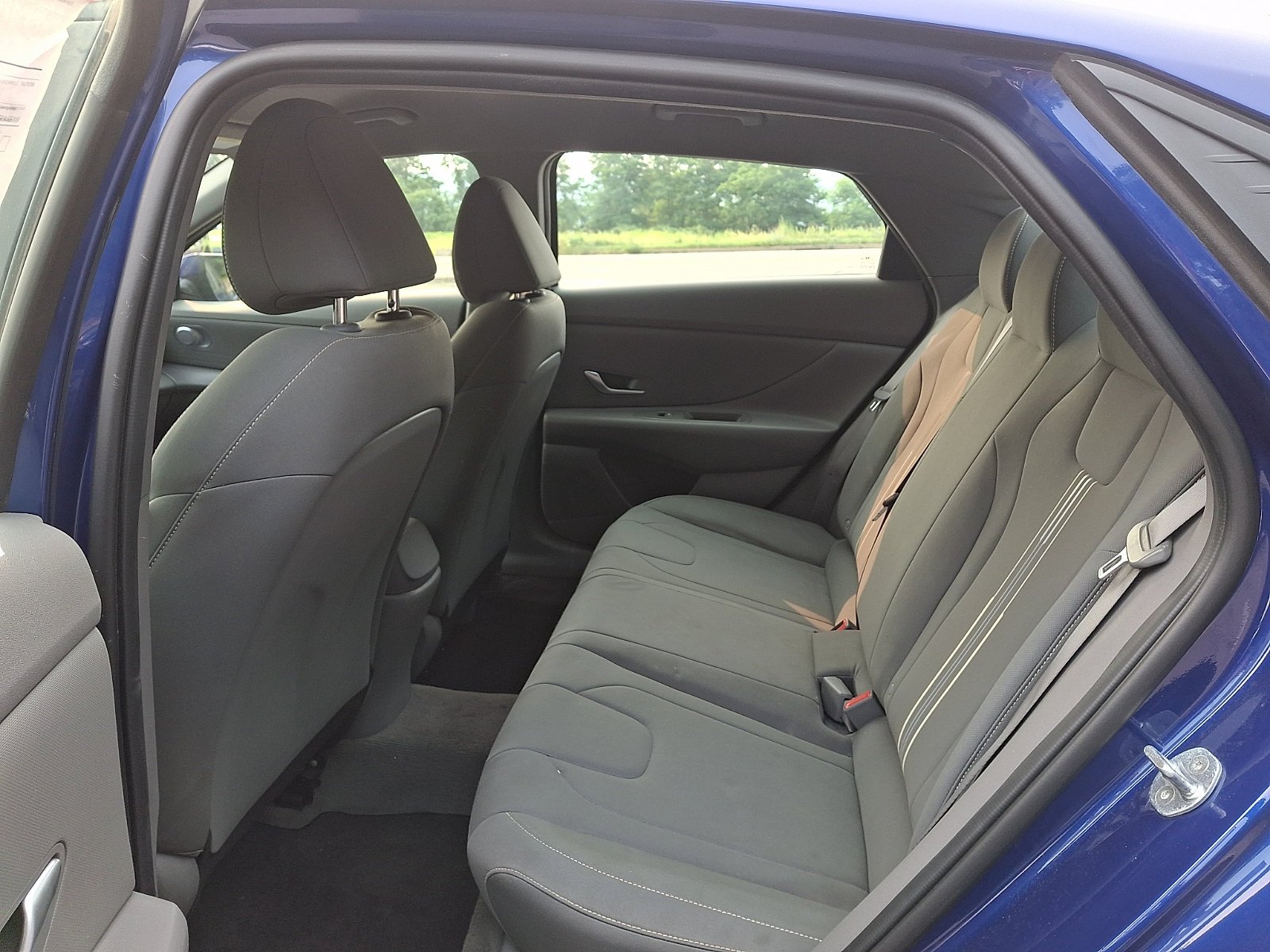 Used 2023 Intense Blue Hyundai SEL image 10