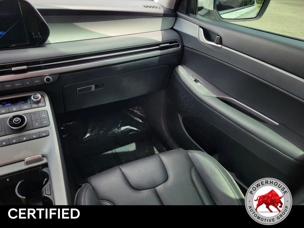 Used 2023 White Hyundai SEL image 22