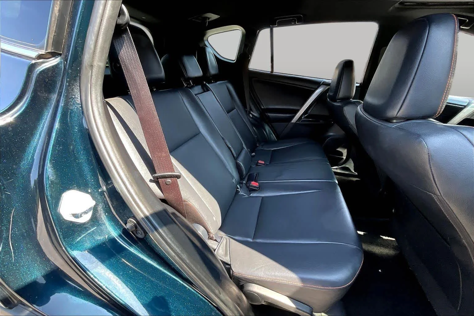 Used 2017 Galactic Aqua Mica Toyota SE image 21