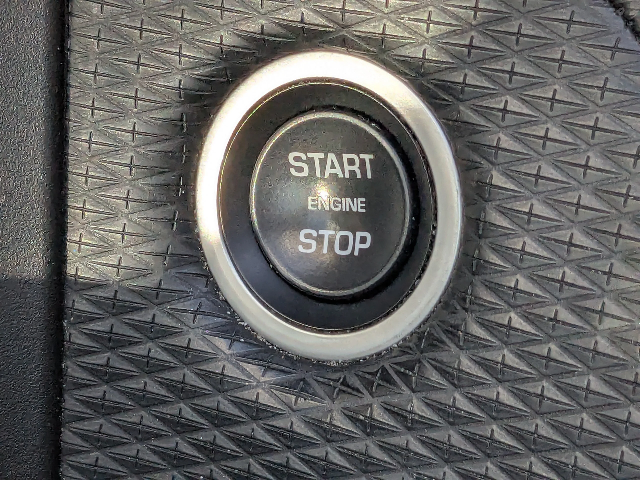 Used 2019 Silver Land Rover S image 24