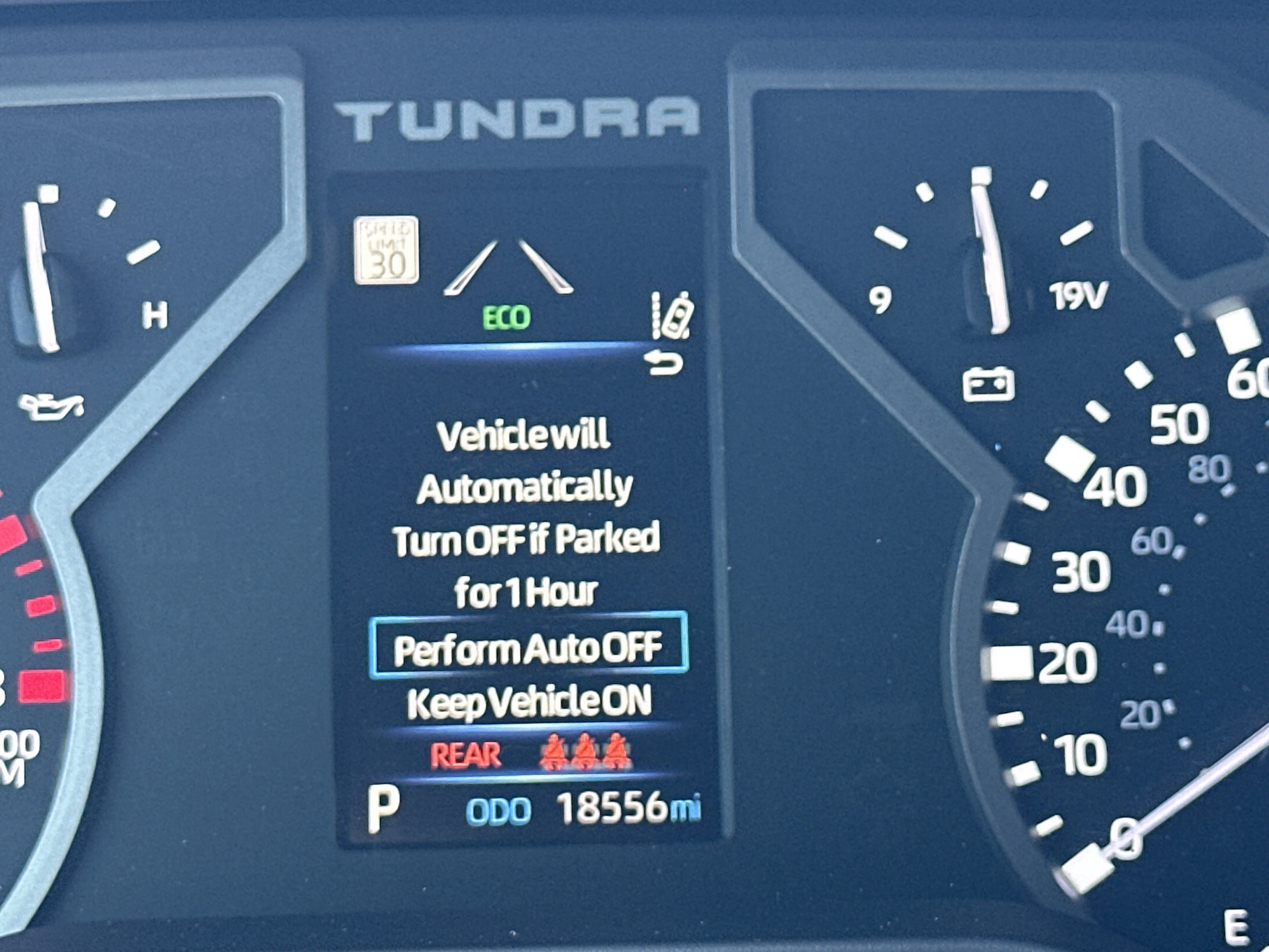 2025 Toyota Tundra SR5 - Photo 27