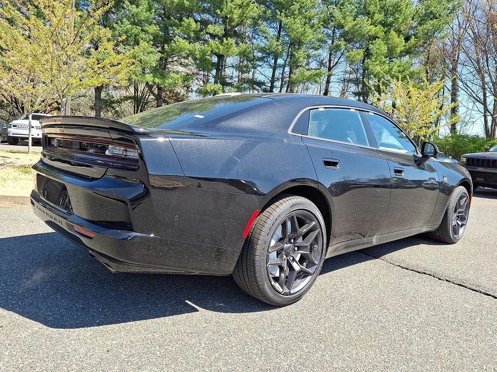 New 2026 Diamond Black Crystal Pearlcoat Dodge Scat Pack Plus image 4