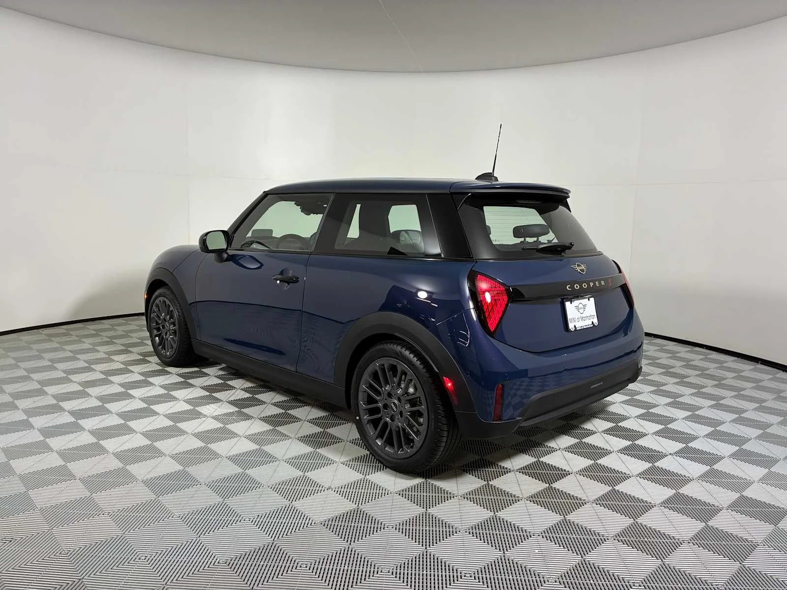 2026 MINI Hardtop 2 Door S - Photo 7
